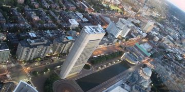 Última Hora: Paquete Económico del Gobierno Español para 2025 - Cover Image